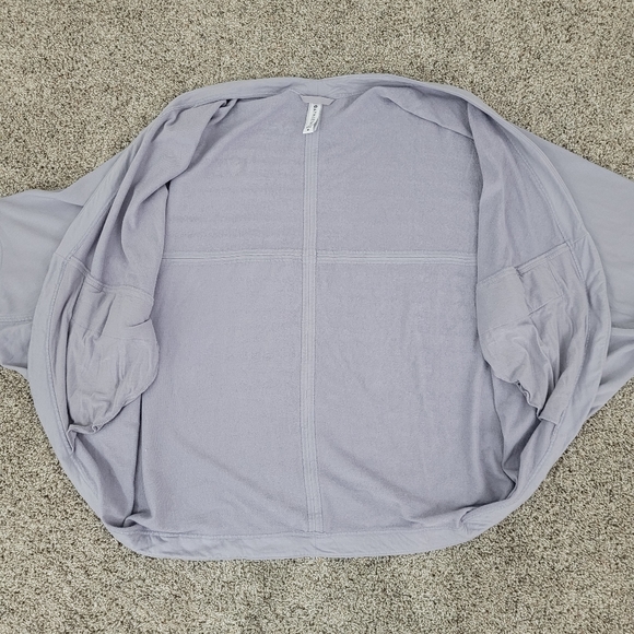 Athleta Cocoon Wrap - Picture 3 of 8